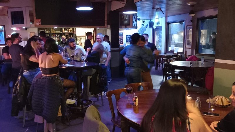 Dansen in de bar